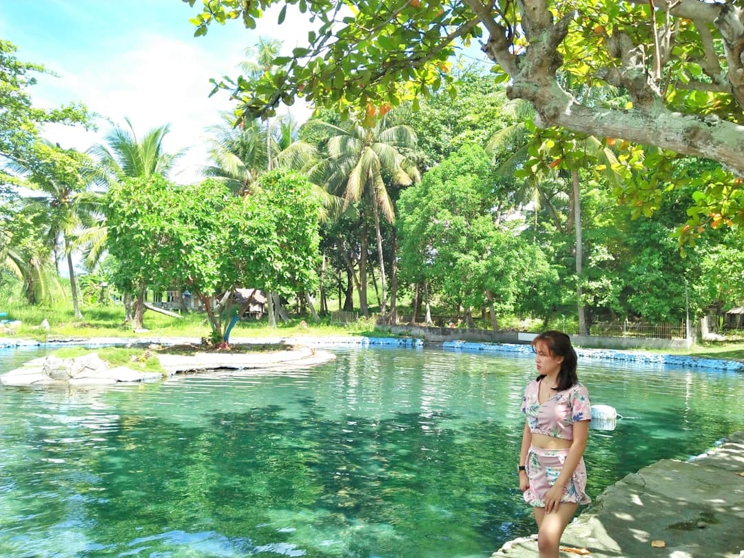 Havuzlu villa bahcesi